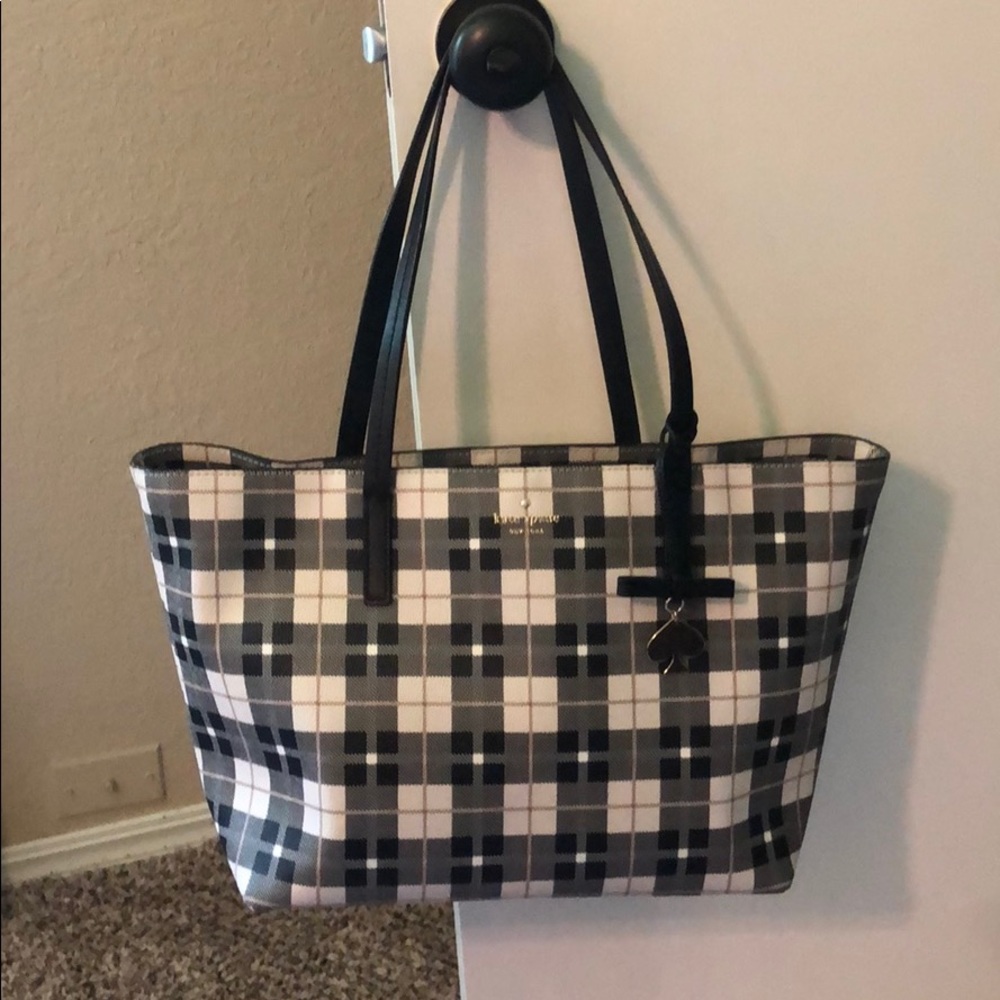 EUC Kate Spade large purse